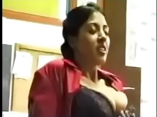 indian agony aunt making love with boss in office